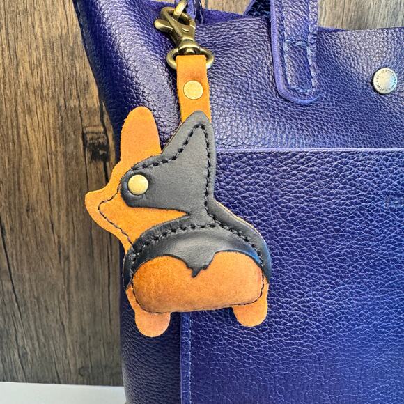 Portland Leather Dog Purse Charm FAST SHIP Chester Dog Keychain BLACK DAKOTA - Picture 1 of 4